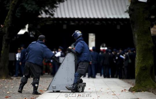 日本公审，男子在靖国神社涂鸦事件揭秘