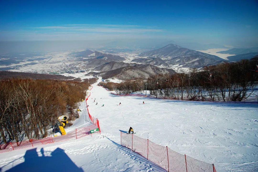 雪场回应因滑雪太好要求出示证明，雪场回应，滑雪太好需出示证明