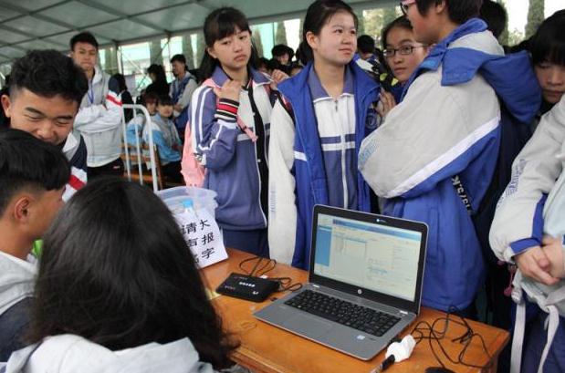 每日50元，妈妈给大学生女儿的教育温情与智慧