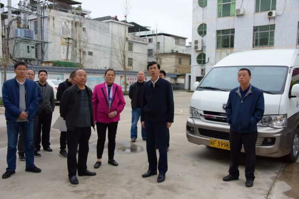 社区居家养老，构建幸福家园，关爱老年生活