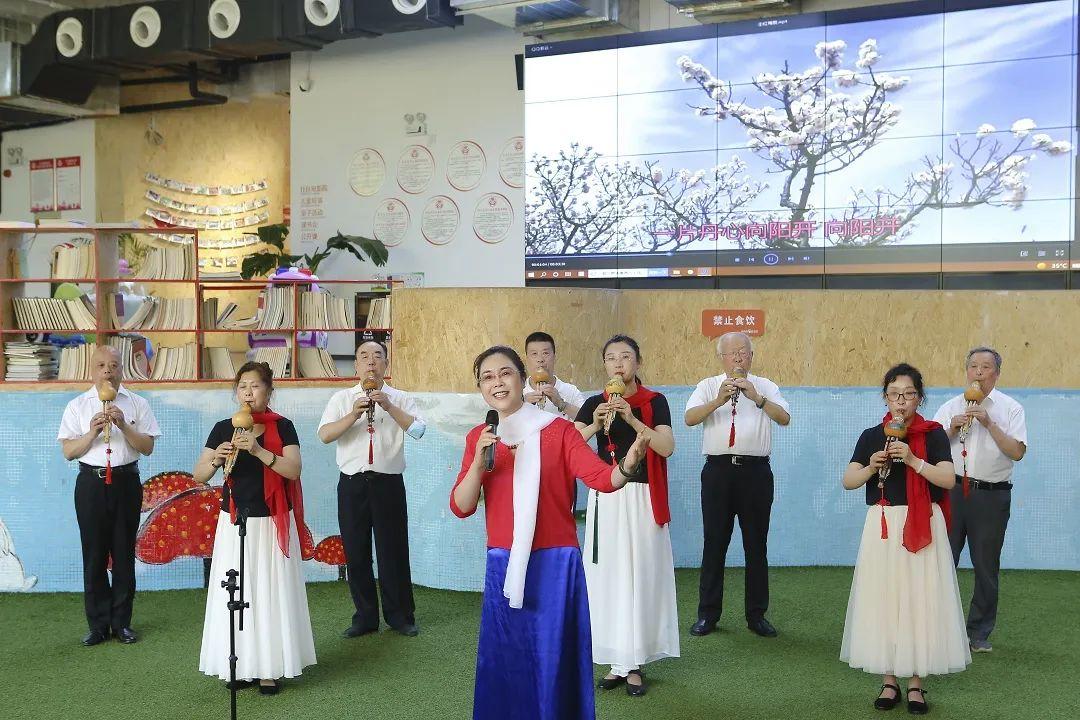 社区服务中心养老服务，构建老年人幸福家园的温馨港湾