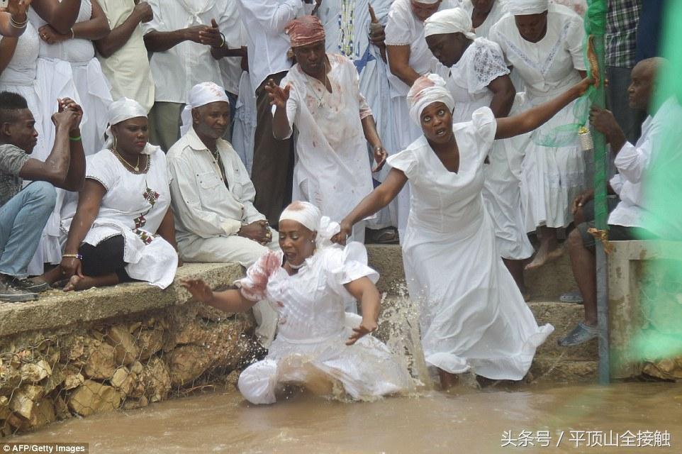 海地悲剧，孩子疑遭巫术牵连与帮派头目杀戮事件揭秘