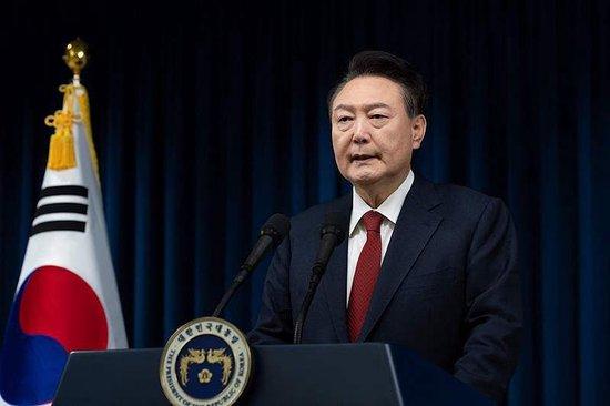 尹锡悦发表对国民谈话，推动中道政治，实现国家统一与民族复兴，尹锡悦发表对国民谈话，推动中道政治，实现国家统一与民族复兴