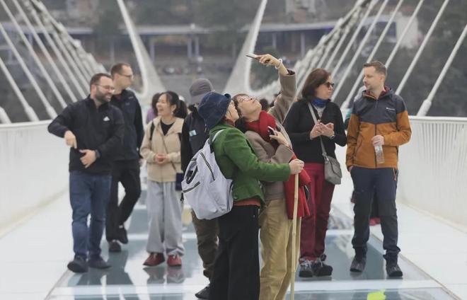 韩国人挤满上海，繁华背后的挑战